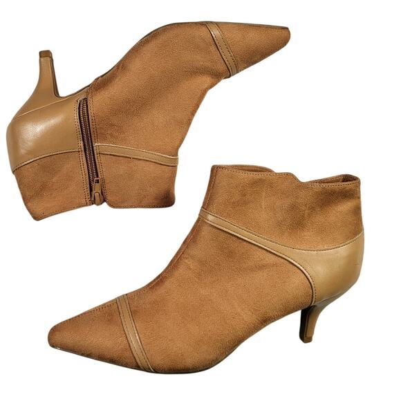 Journee Collection Shoes - NEW Journee Collection Embrie women ankle bootie tan two-tone faux suede SZ 8M